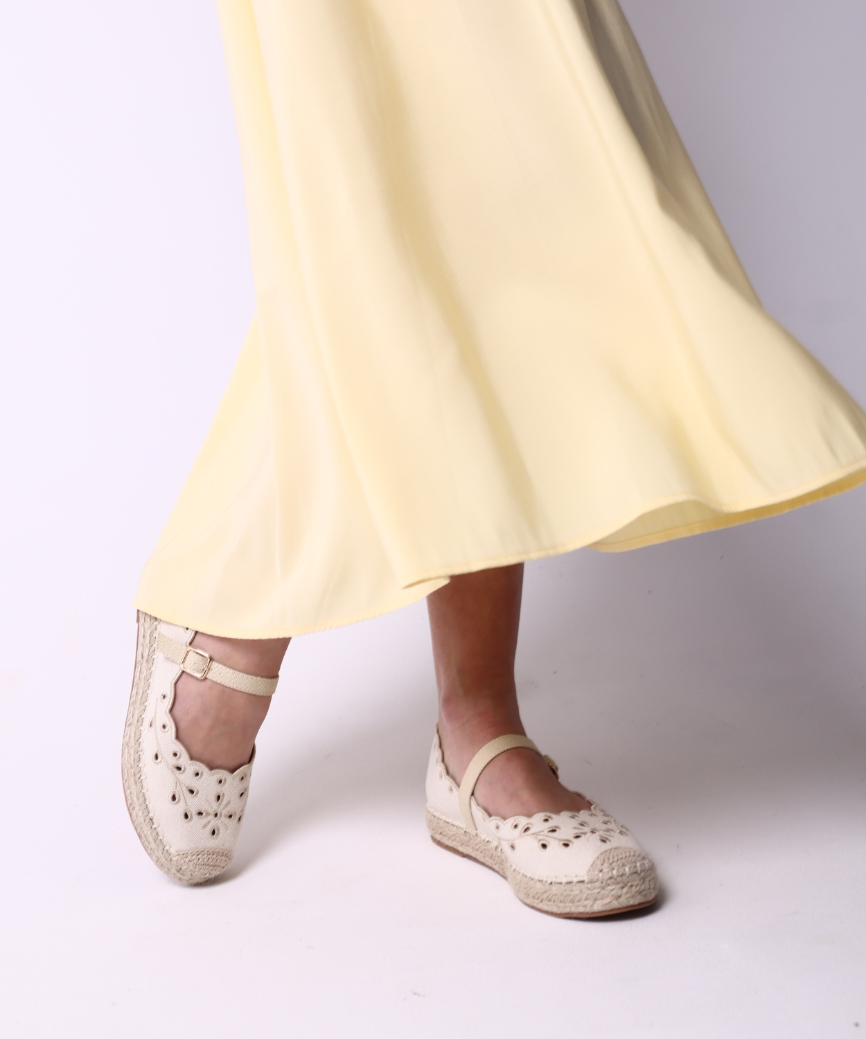 Merceditas bordado image number null